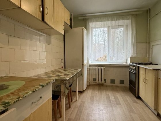 Продам 3 кім. Чешку на Безручка Ровно