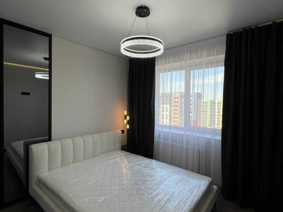 Продам укомплектовану 1-кімнатну квартиру в ЖК "На Щасливому" Ровно