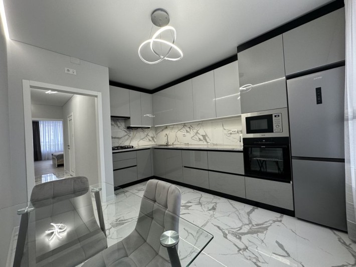 Продається 1-кім. новобудова в центрі на вул. Київській - фото 1