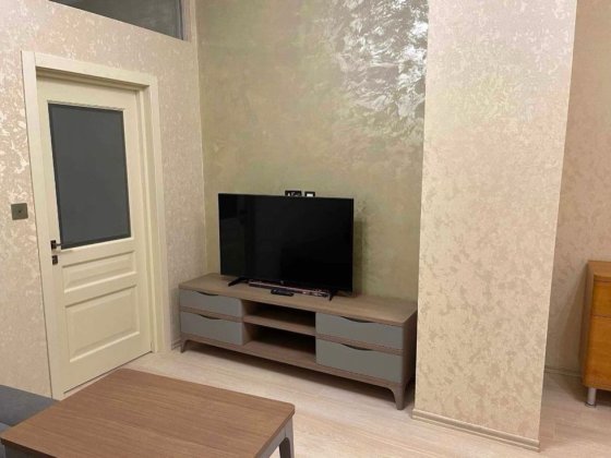 Продається 3- кімнатна квартира в центрі міста Чернівці