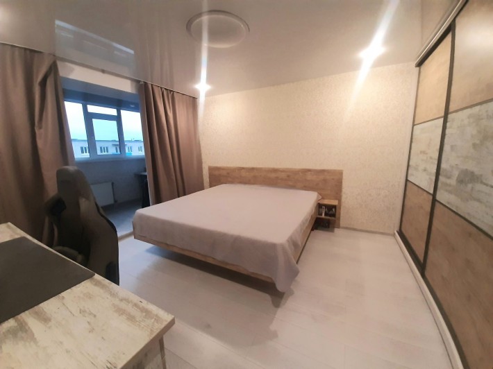 Продам 3 ком с АО, 5й эт, Мебель, Техника, Парковка - фото 1