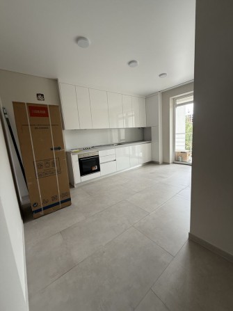 Продаж 2х кім.квартири/ Новий район/. Богомольця/ Газ - фото 1