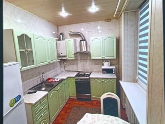 1-кімнатна квартира, 30 м², 1/4 поверх — Сталінка, цегляний будинок Полтава