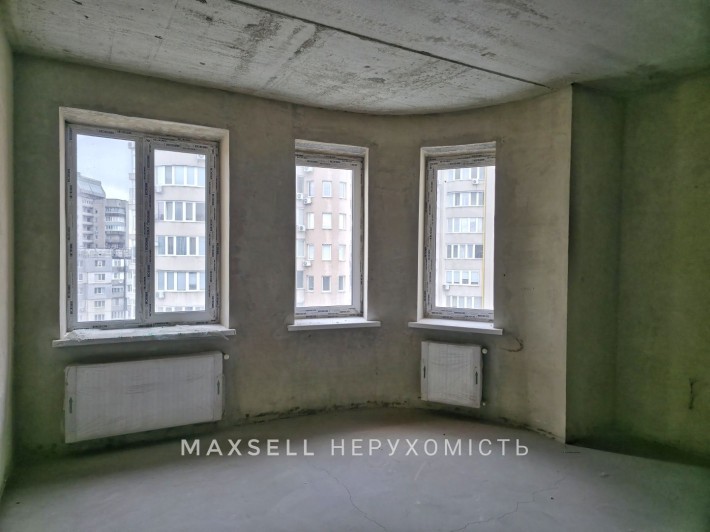 Простора 2-кімнатна квартира 85 м² на Харківській 3/2 - фото 1