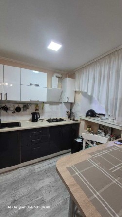 Продаж однокімнатної квартири з капітальним ремонтом - фото 1