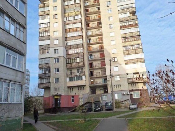 Продаж 1-кімн квартира 10 мкр, цегляний будинок Суми