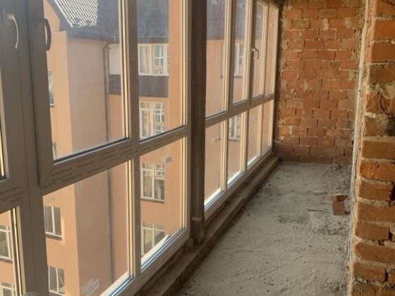 Продам зданий в експлуатацію  2-х кімнатний. пентхаус , 81 кв.м, здан Черновцы