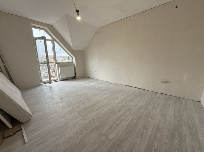 Продаж 2-кімнатної квартири в Ужгороді - фото 1