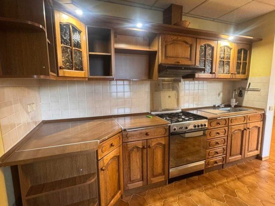 Продається простора 3- кім.квартира покращеного планування Полтава