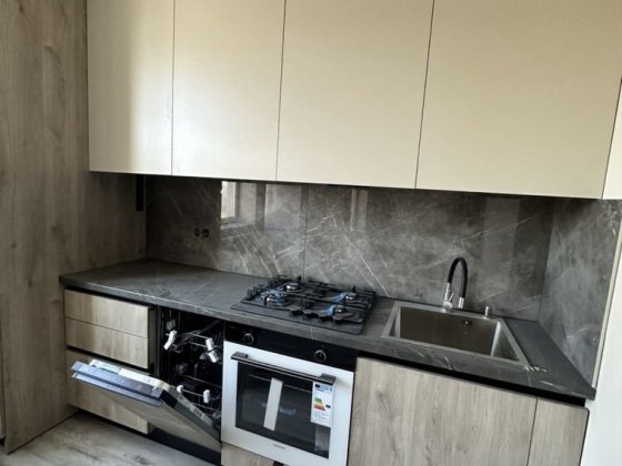 Продаж 1 кімнатноі квартири/новобудова/ газ/ новий район Ужгород