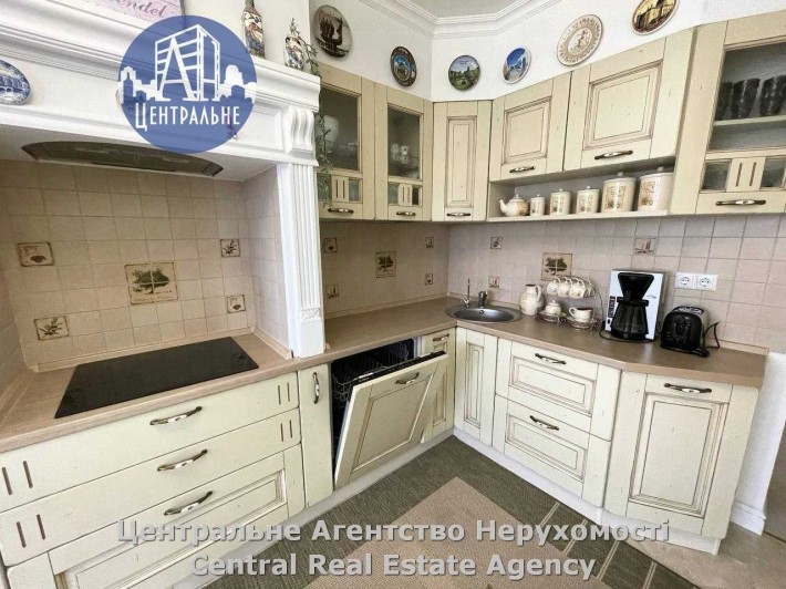 Простора 2-кімнатна новобудова в районі Майдану - фото 1