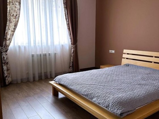 Гарна 2-кімнатна квартира в цегляному будинку !!! Ужгород