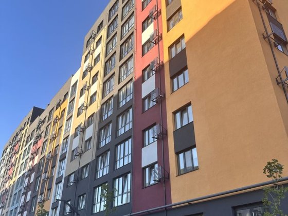 БЕЗ КОМІСІЇ для покупця! Продається 3-кімнатна квартира На Щасливому Ровно