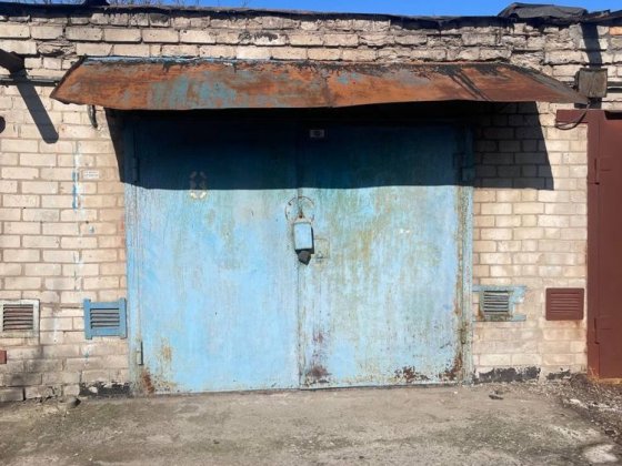 Продам 2 гаража космос Юности