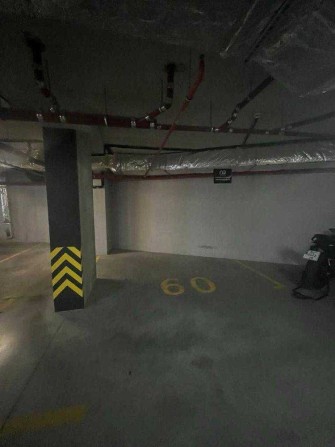 Оренда паркомісця для мотоцикла — ЖК Platinum, Чорновола 67 - фото 1