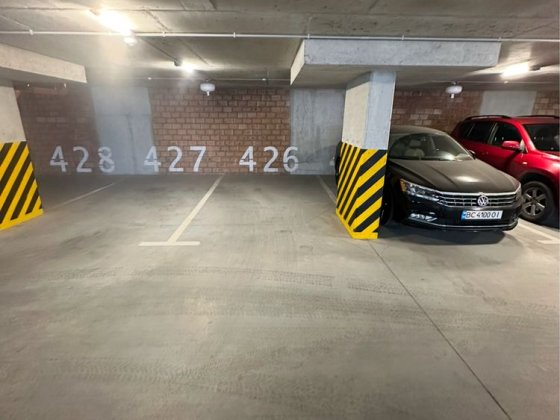 Оренда паркомісця Паркомісце ЖК Парус Сіті Львів