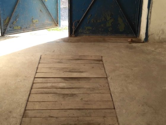 Сдаю капитальный гараж агк Заречье ( Варваровка) Николаев