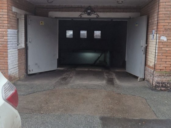 Паркинг ,Ільенко 83 д