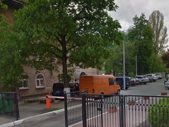 Здам паркомісце у дворі (Київ, Пріорка) Київ