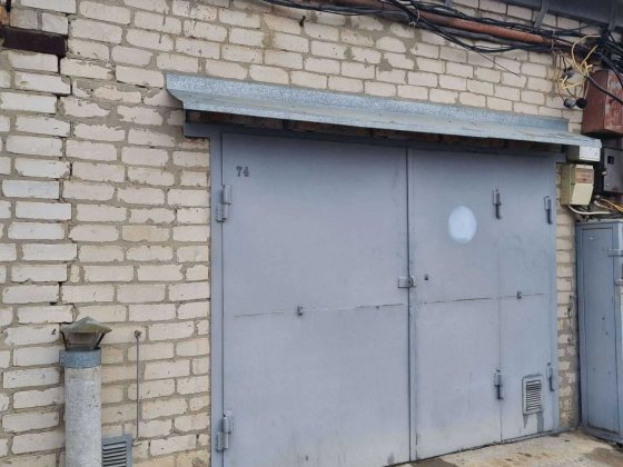 Продам свій капітальний  гараж Харків