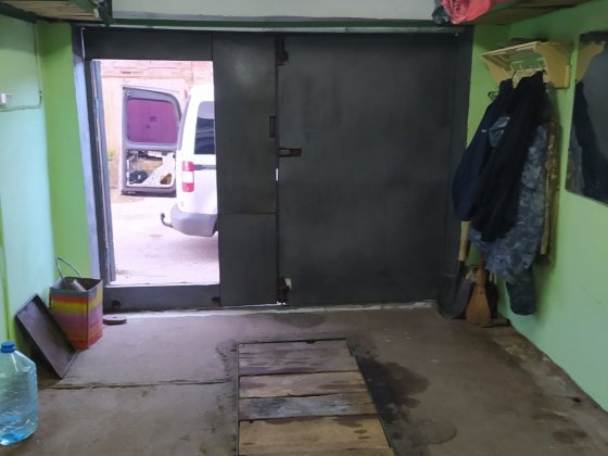 Продам гараж с капитальным  ремонтом, на Салтовке, район 24х этажки. Харків