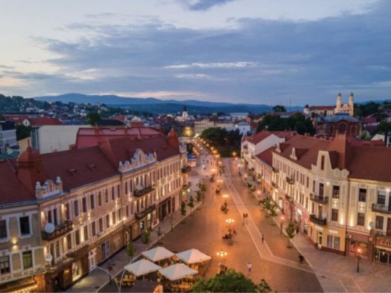 2 х кімната в самому центрі Ужгорода.Площа Петефі. Ужгород