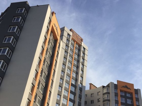 Велика 2к квартира з класним видом з вікон Суми