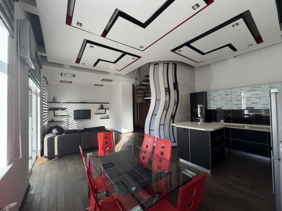 Продається пентхаус вул. Кочубея,33 Чернівці