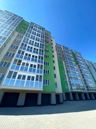 3 кім на Яреми в зданому будинку - фото 1