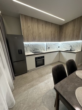 Продається квартира в центрі м. Ужгород - фото 1