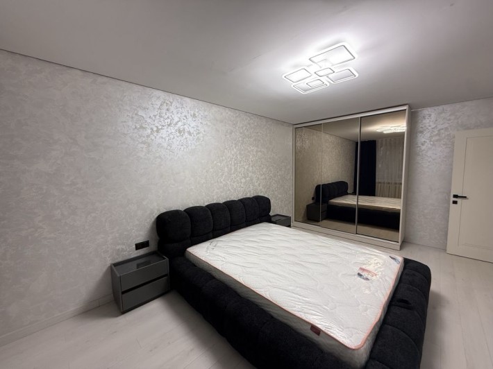 Продаж 2-кім квартири, євроремонт, р-н Ентузіастів - фото 1