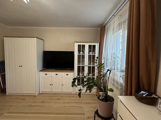 2 кімнатна квартира поруч з гімназією Ужгород