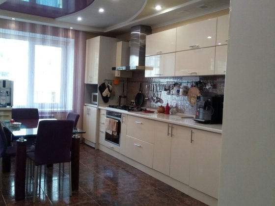 Элитная трёхкомнатная квартира в районе "Здыбанки" Сумы