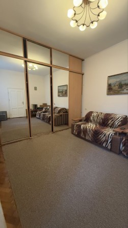 ПРОДАЖ! Однокімнатна квартира в центрі міста від власника - фото 1