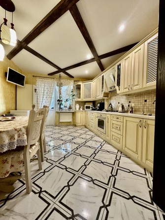 Продам 2 кімнатну квартиру - фото 1