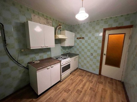 В центре продам 3 ком. ул.Любечская 11 Чернигов