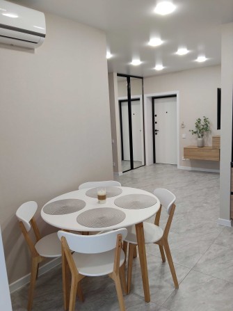 Простора квартира євродвушка в центрі міста ЖК Графський - фото 1