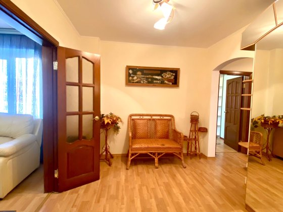 ЦЕНТР. 3-кім.кв. з ремонтом, меблями, технікою + утеплена. Без комісії Чернигов