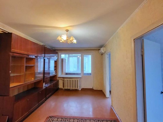 Продається 3 кімнатна квартира в районі Градецького. Чернигов