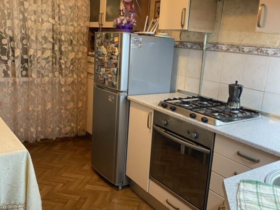 Продається 3 кімнатна квартира Ужгород