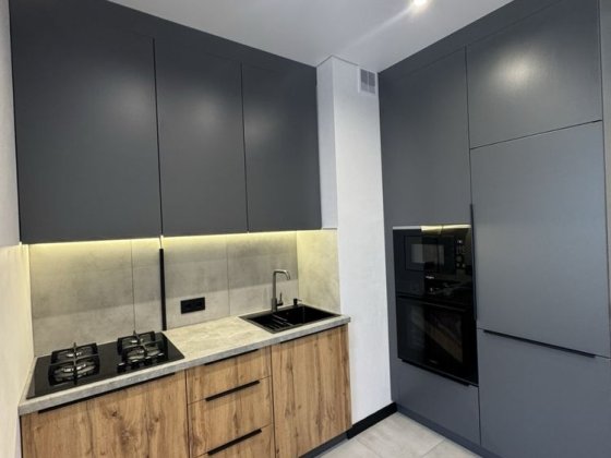 Продам 1 кімнатну новобудову ЗДАНУ В ЕКСПЛУАТАЦІЮ в гарному районі Черновцы