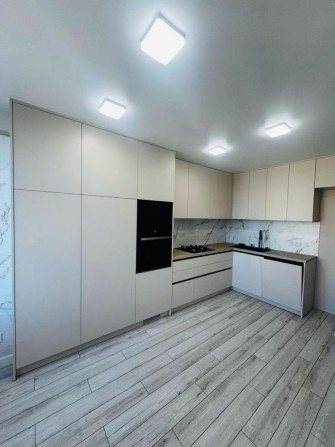 Продається 3 кімнатна квартира новобудова Майдан - фото 1