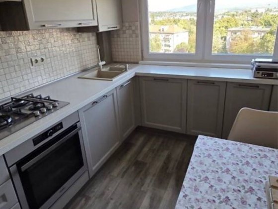 Продаж трьохкімнатноі квартири! Ужгород