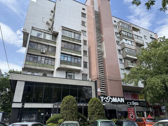 3 кім. кв. Центр вул. Хрещатик,200 Черкассы