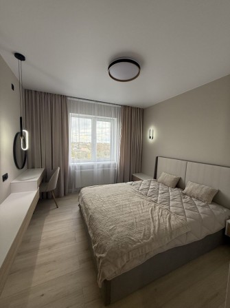 3-кімнатна квартира з видом на Дніпро, два санвузла - фото 1