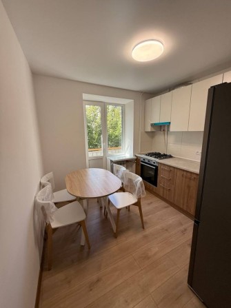 Продається квартира з дизайнерським ремонтом, рн Майдан - фото 1