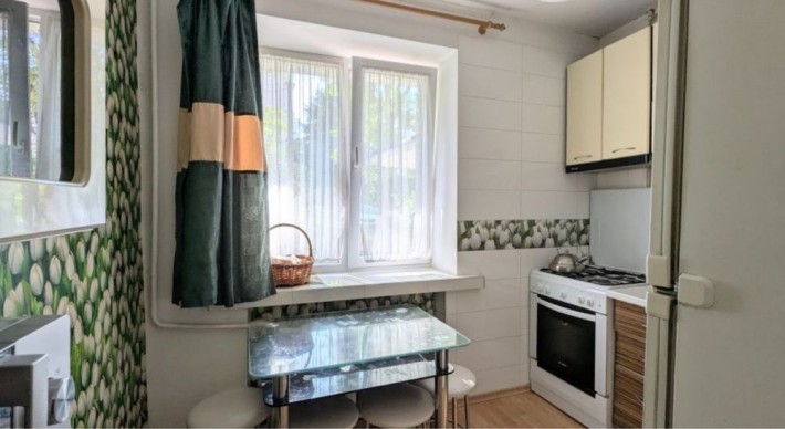 Проється 4-кімнатна квартира на Героїв Майдану - фото 1