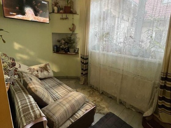 2-х кімнатна квартира в центрі міста з газовим опаленням !!! Ужгород