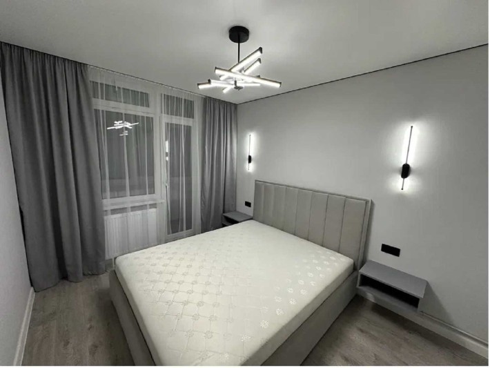 Продаж 2 км квартири на Київській з ремонтом - фото 1