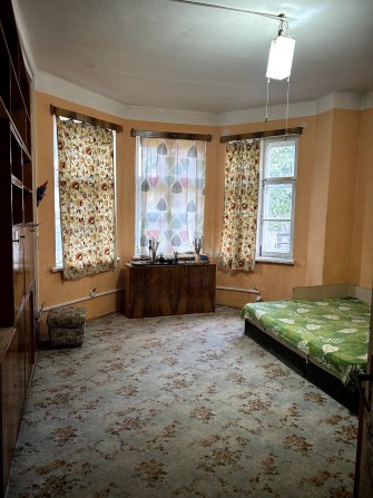 Продається 2-кімнатна квартира біля Ужгородського замку - фото 1